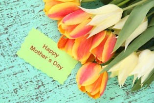 Αφιερωμένο σε όλες τις μαμάδες!